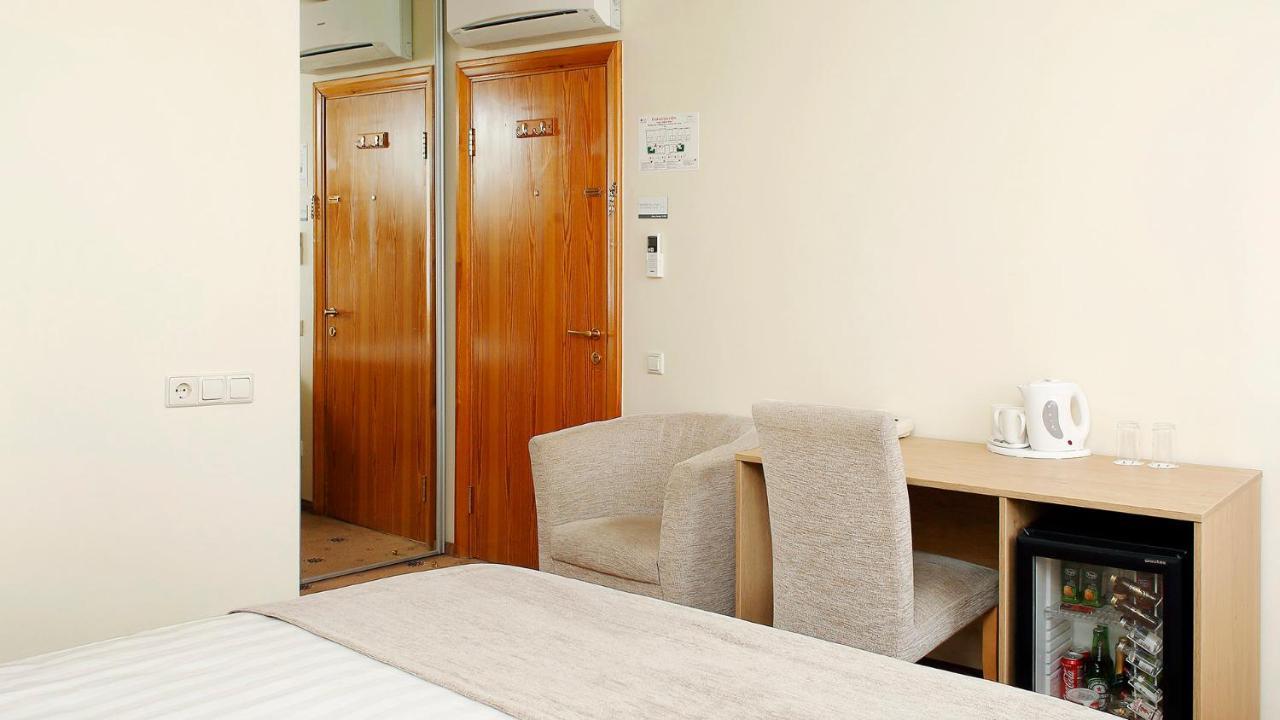 Hotelli Hestia Draugi 4*